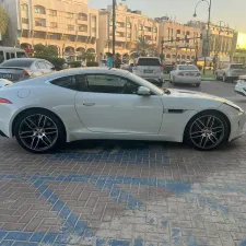 2015 جاكوار اف بيس