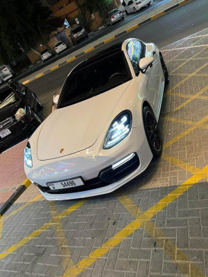 2017 Porsche Panamera in dubai