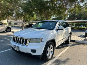 2013 Jeep Grand Cherokee in dubai