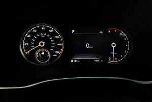 2021 جينيسس جي في ٨٠
