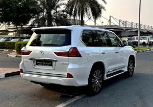 2019 Lexus LX 570
