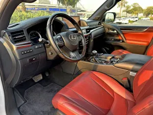 2019 Lexus LX 570