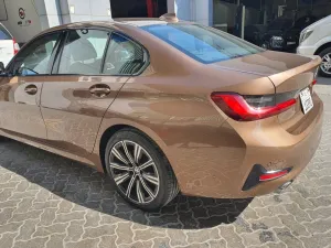 2020 بي أم دابليو الفئة - 3
