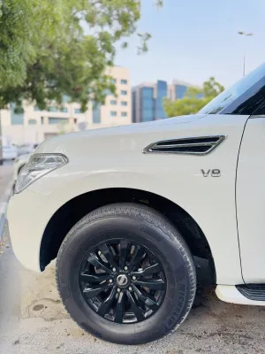 2015 نيسان باترول 