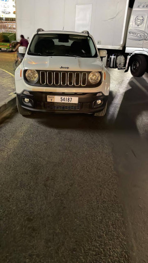2015 Jeep Renegade in dubai