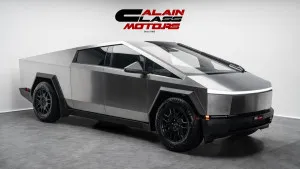 2025 Tesla Cybertruck in dubai