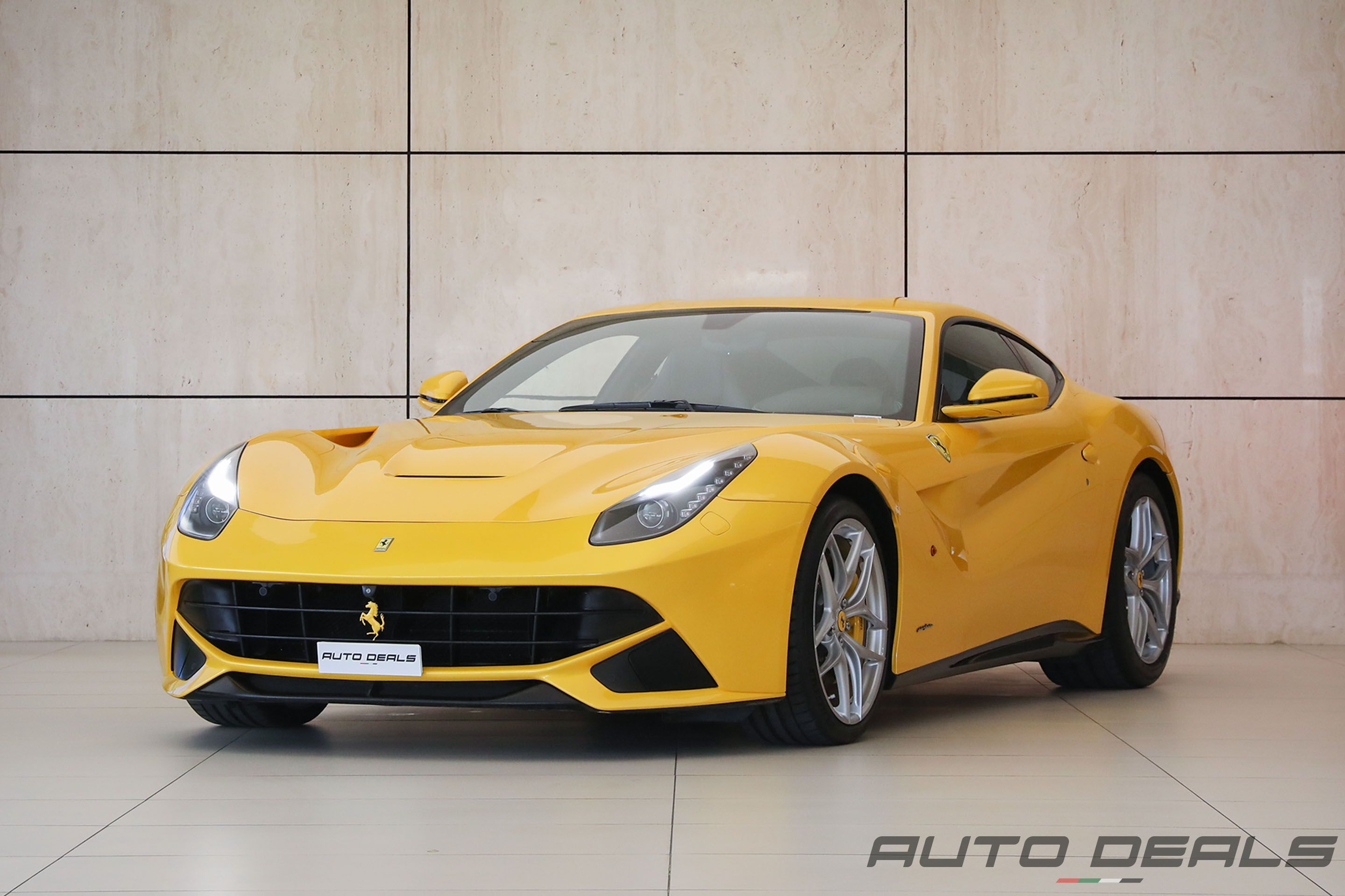 F12 Berlinetta | 2014 - GCC - Premium Quality - Top of the Line - Immaculate Condition | 6.3L V12