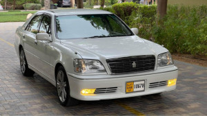 1992 Toyota Crown in dubai