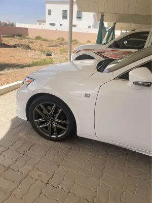2016 Lexus IS