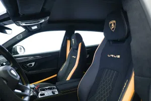2024 Lamborghini URUS