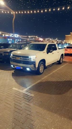 2021 Chevrolet Silverado in dubai