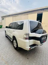 2016 Mitsubishi Pajero