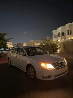 2011 تويوتا افالون in dubai