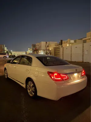 2011 تويوتا افالون