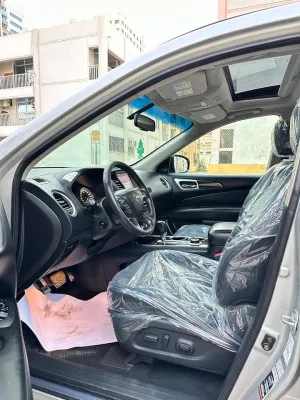 2015 نيسان باثفايندر 