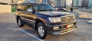 2004 Toyota Land Cruiser in dubai