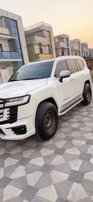 2022 Toyota Land Cruiser