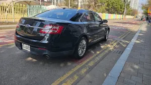 2014 Ford Taurus