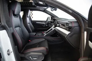 2020 Lamborghini URUS