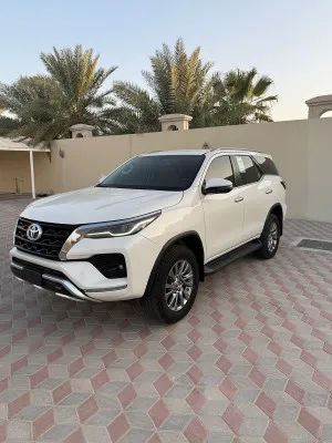 2022 تويوتا فورتشنر in dubai