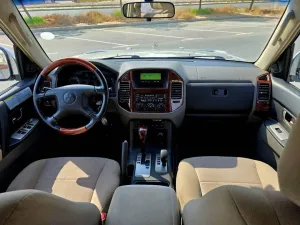 2005 Mitsubishi Pajero