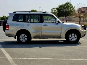 2005 Mitsubishi Pajero