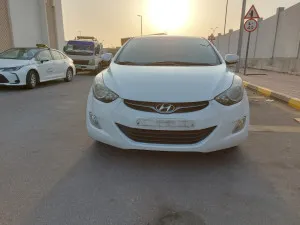 2012 هيونداي افانتي in dubai