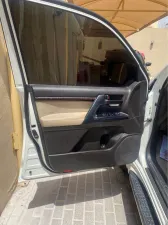 2011 تويوتا لاند كروزر