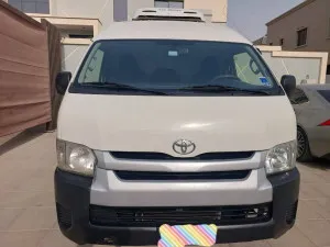 2018 تويوتا هياس in dubai