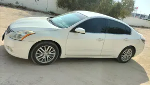 2012 نيسان آلتيما