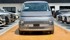 2026 هيونداي ستاريا in dubai