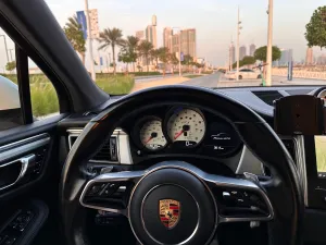 2017 بورش ماكان