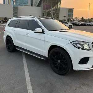 2017 Mercedes-Benz GLS in dubai