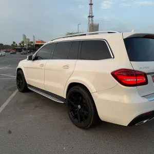 2017 مرسيدس-بنز GLS - جي ال اس