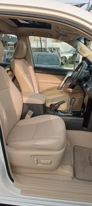 2016 Toyota Prado