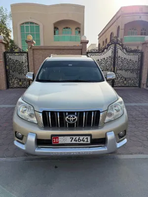 2013 تويوتا برادو in dubai