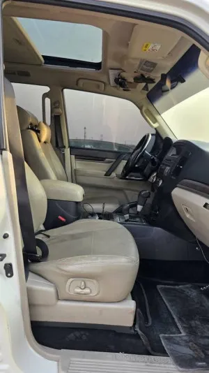 2014 Mitsubishi Pajero