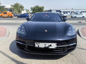 2017 Porsche Panamera in dubai