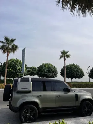 2022 لاند روفر ديفندر