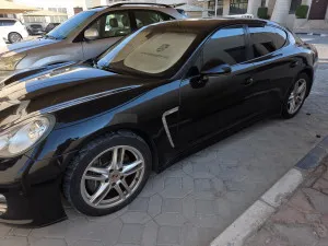 2013 Porsche Panamera in dubai