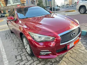 2015 Infiniti Q50 in dubai