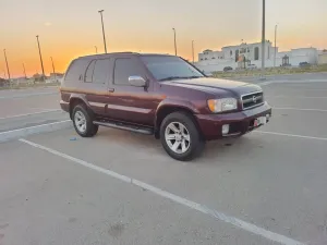 2004 Nissan Pathfinder in dubai