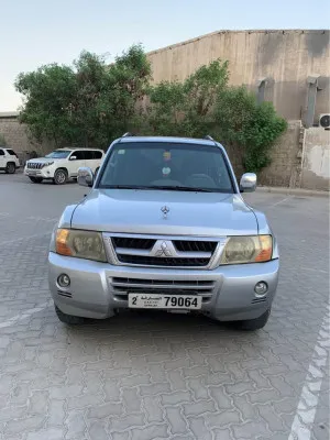 2004 ميتسوبيشي باجيرو in dubai