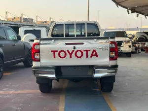 2025 Toyota Hilux