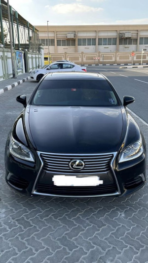 2013 Lexus LS 460 in dubai