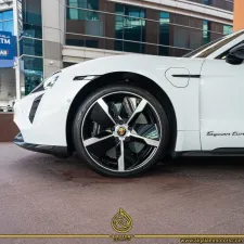 2020 بورش باناميرا