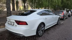 2016 اودي آي ٧