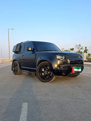 2023 لاند روفر ديفندر in dubai