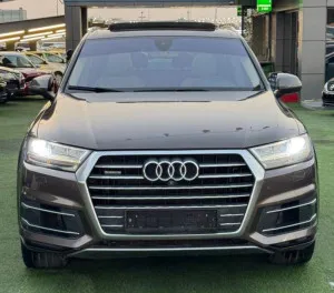 2016 اودي  كيو٧ in dubai