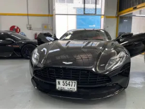 2017 استون مارتن دي بي ١١ in dubai